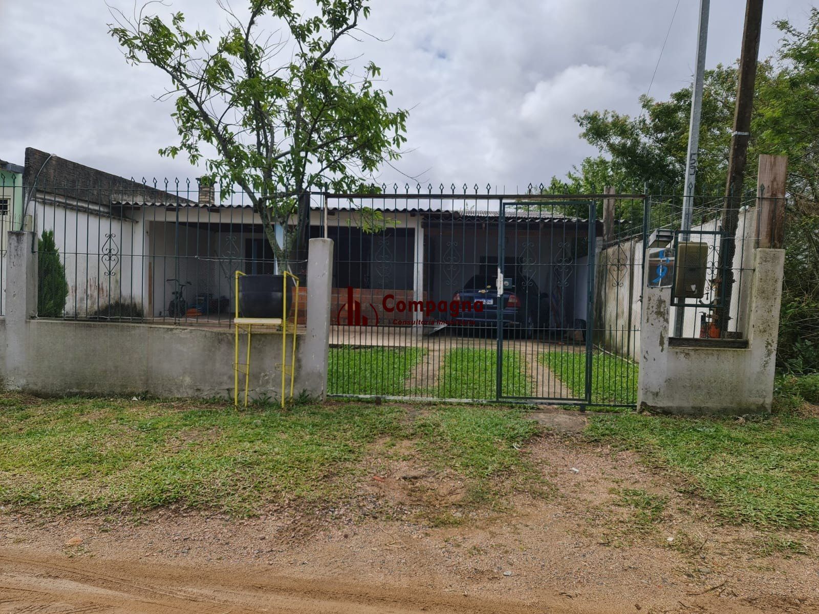 Casa de 2 dormitórios á venda no Bairro Ponta Grossa - Porto Alegre