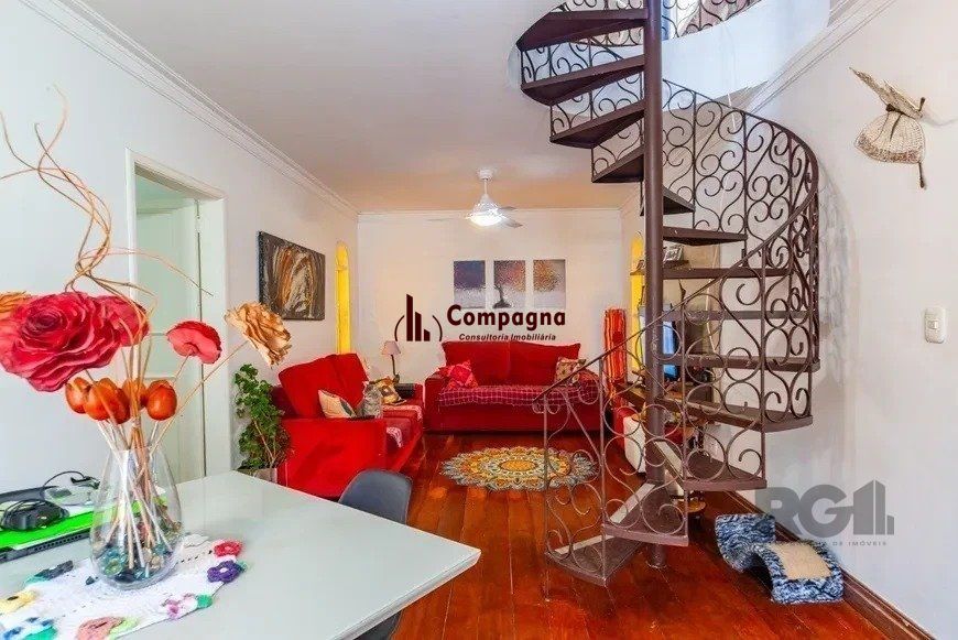 Cobertura 125m² - 3 dormitórios, 2 vagas no bairro Petrópolis — foto 2