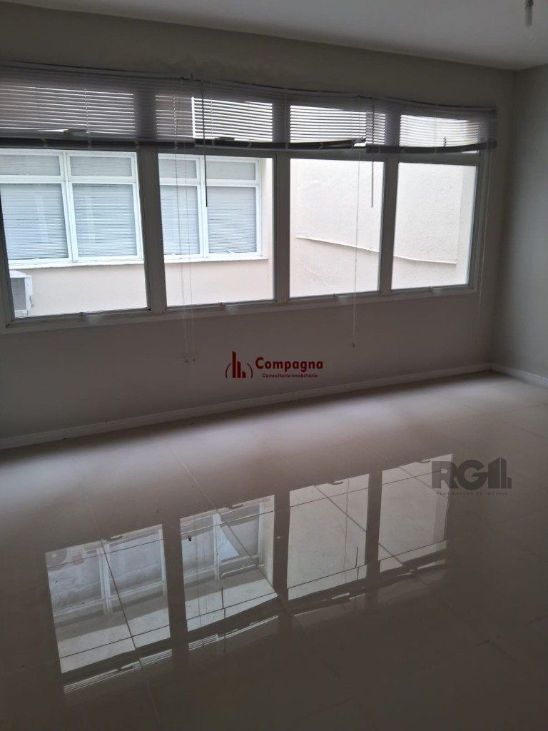 Sala Comercial à venda, 22m², Petrópolis - Porto Alegre — foto 5