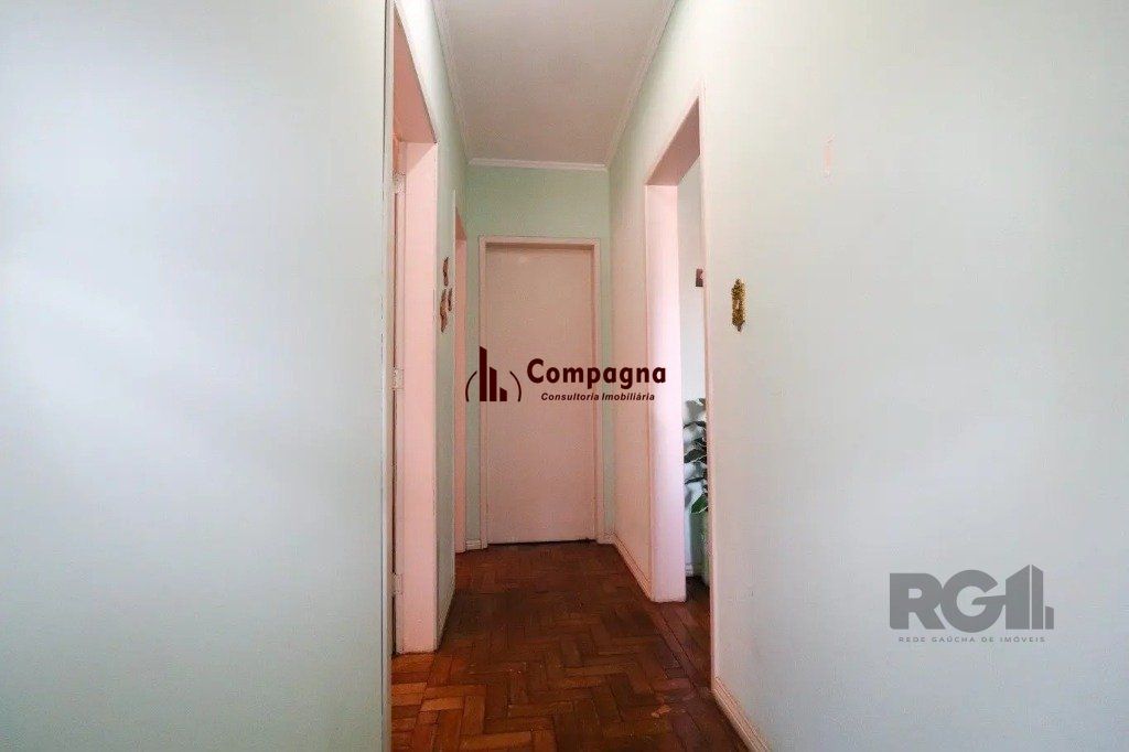 Casa com 3 dormitórios no bairro Cristo Redentor — foto 5