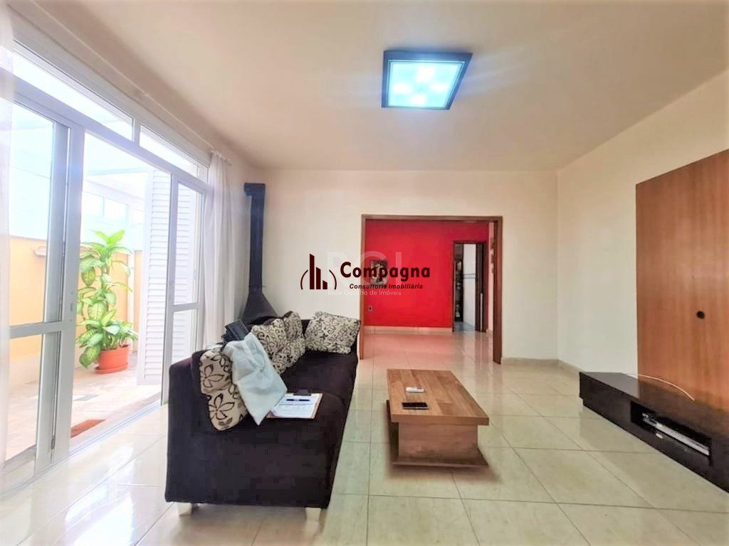 Apartamento de 3 dormitórios, Bairro Menino Deus — foto 2