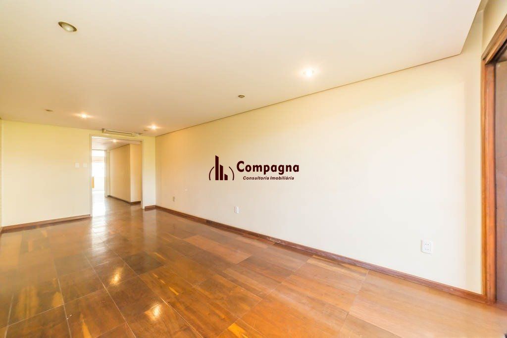 Apartamento de 3 dormitórios à venda no Bairro Auxiliadora, Porto Alegre. — foto 3