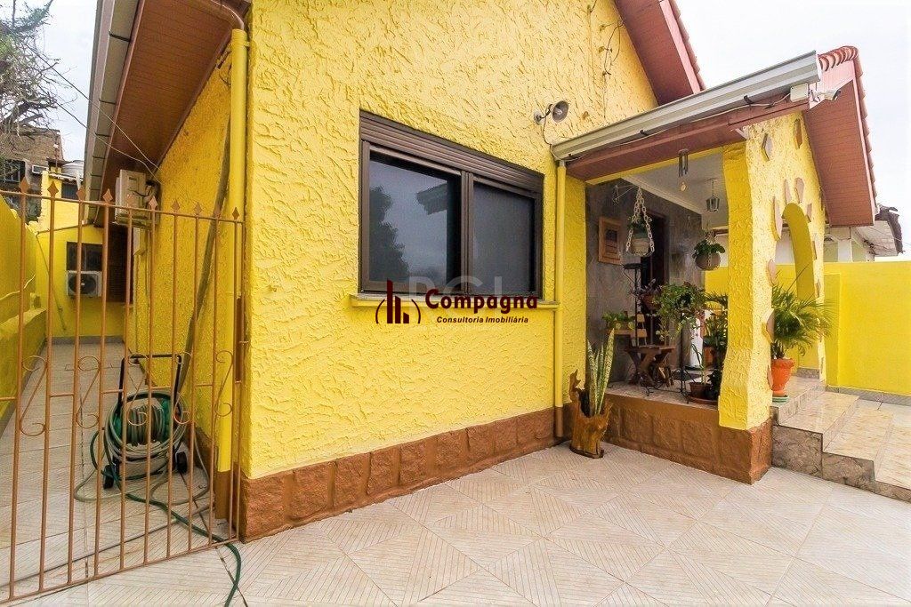 Casa para Venda - 148m², 2 dormitórios, 1 vaga - Partenon — foto 3
