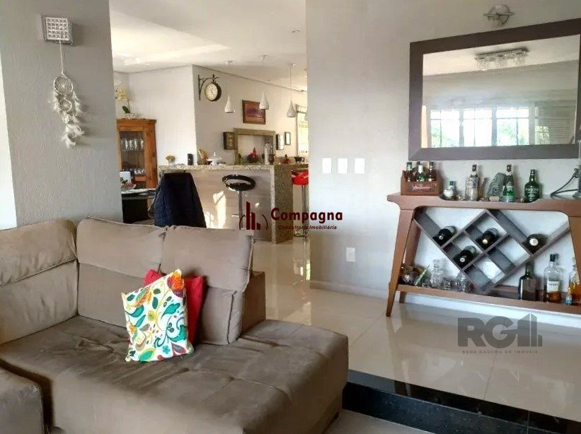 Casa de 307m² - 3 dormitórios, piscina, 4 vagas no bairro Espírito Santo — foto 3