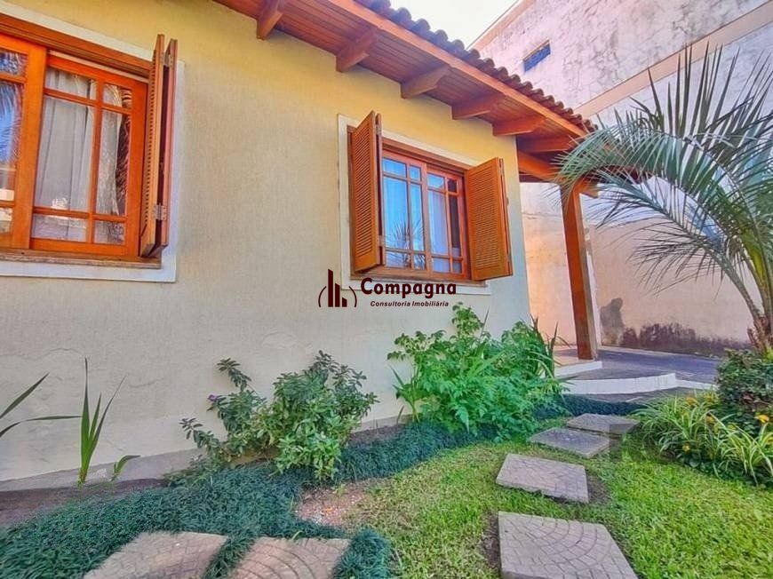 Casa de 3 dormitórios, bairro São Sebastião — foto 3