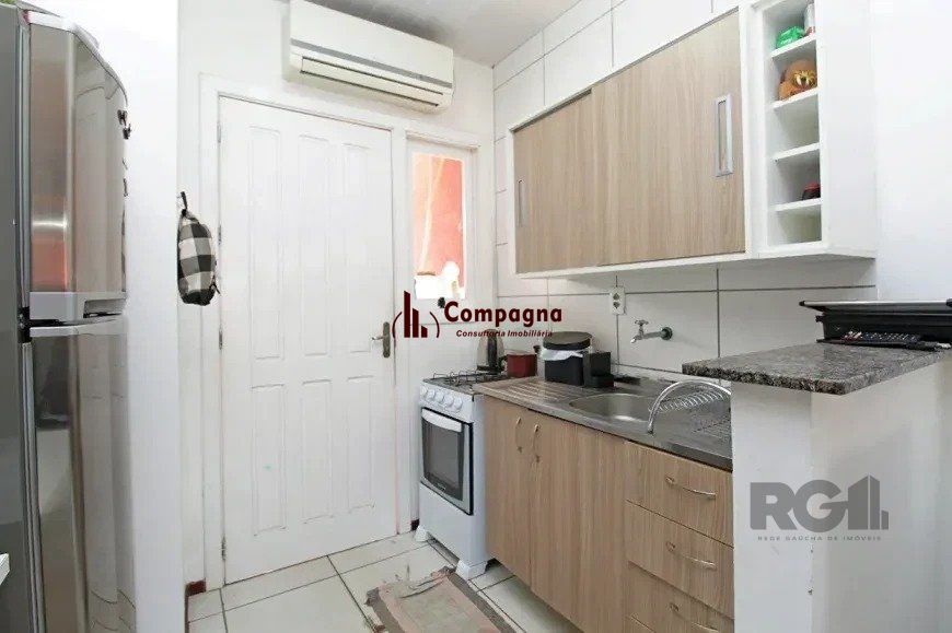 Excelente casa de 45m² com 1 dormitório e 1 vaga no bairro Hípica. — foto 4