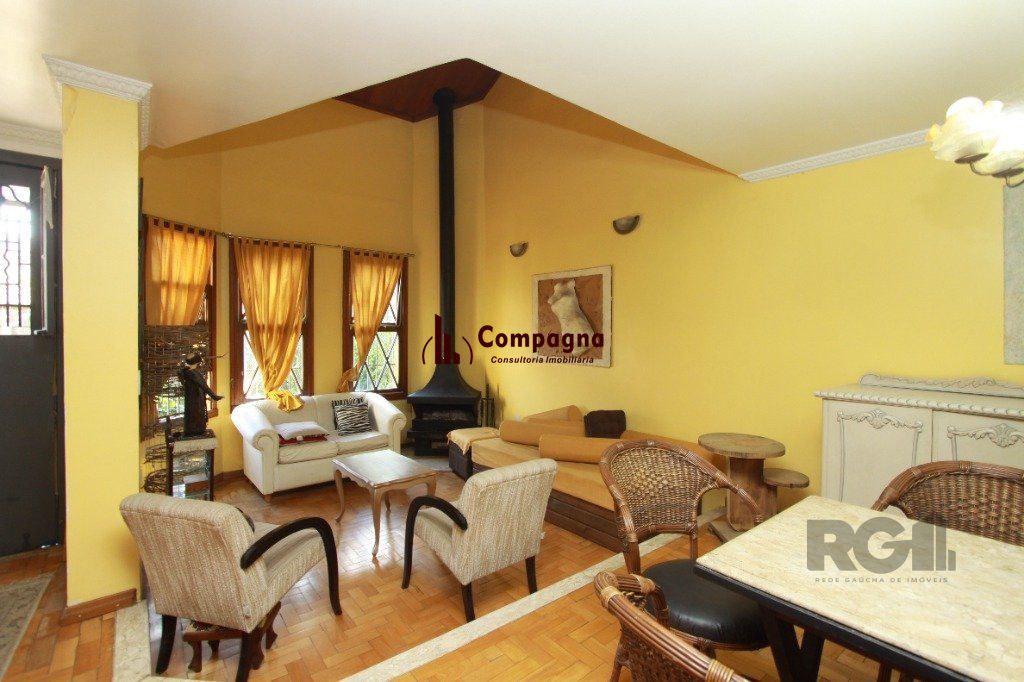Casa 3 quartos à venda, 200m², Jardim Itu - Porto Alegre
