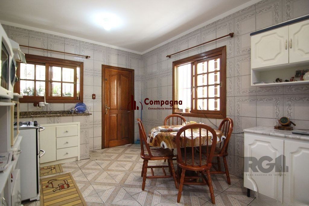 Casa de 2 dormitórios, no bairro Partenon — foto 4