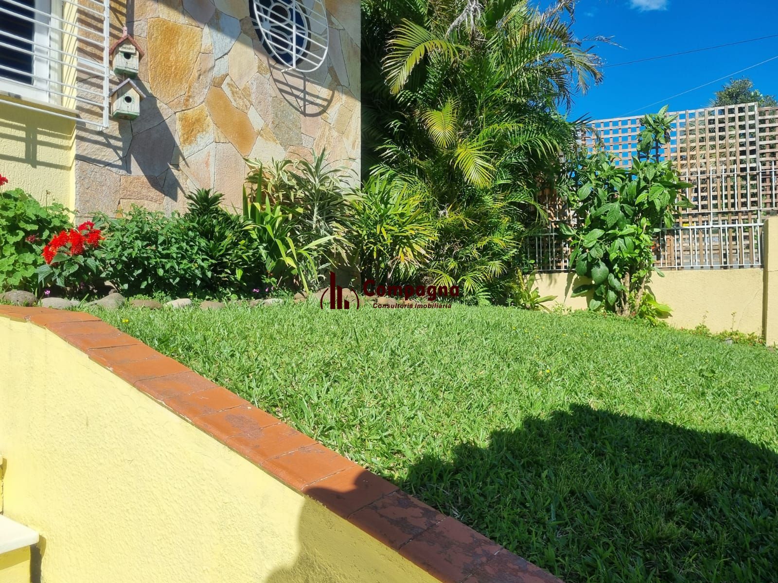 Casa Térrea 280 m²  em Teresópolis – 4 Dorms, Escritório e Edícula — foto 3