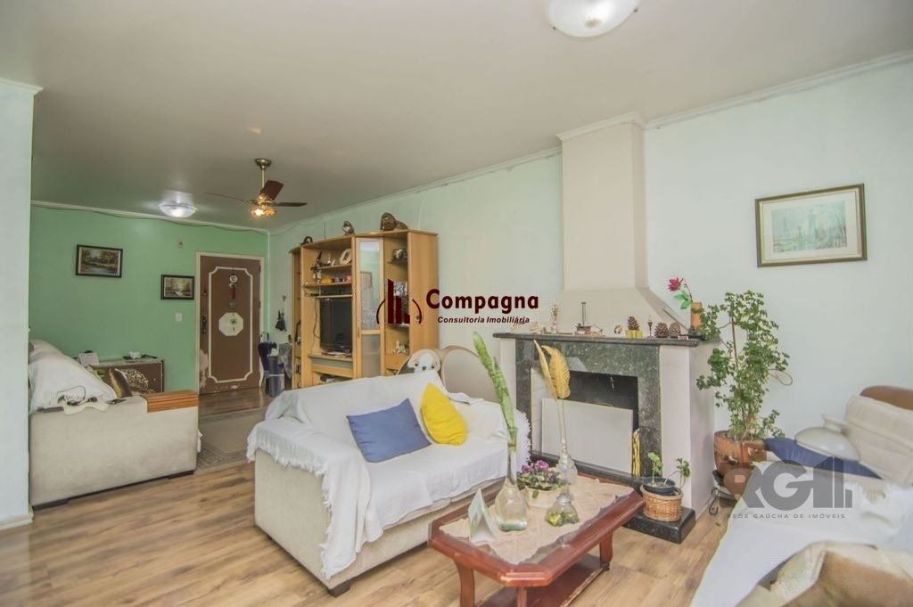 Apartamento 133m² - 3 dormitórios, 1 vaga no bairro Petrópolis — foto 2