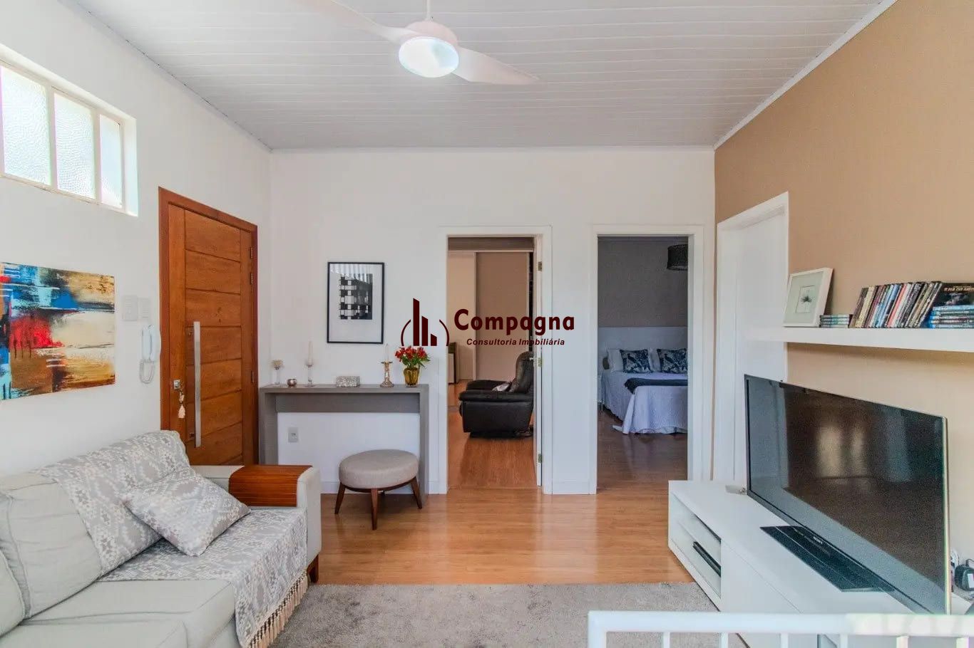 Casa de 3 dormitórios com 90m² à venda no Bairro Medianeira — foto 3