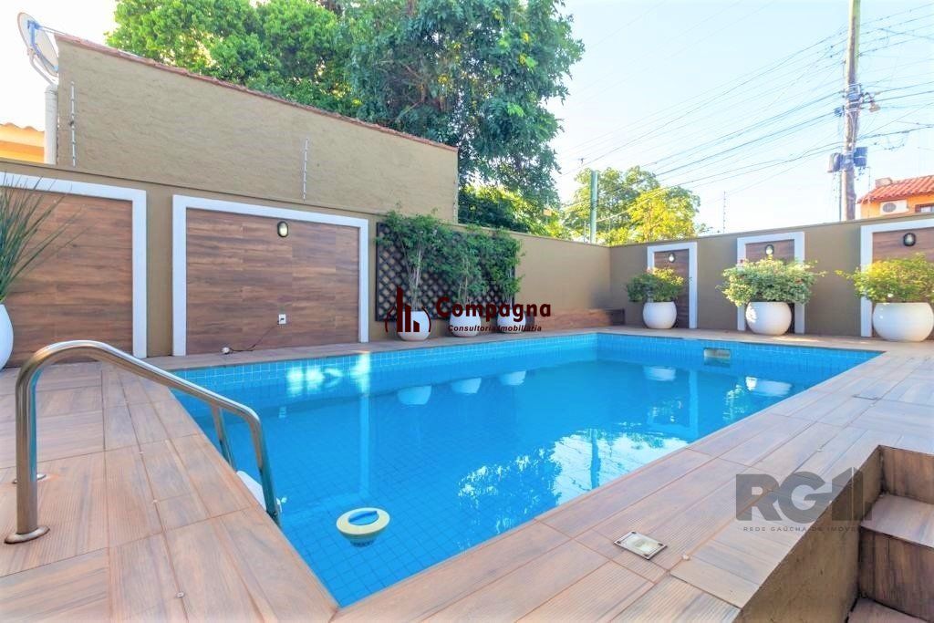Casa de 380m², bairro Guarujá — foto 3