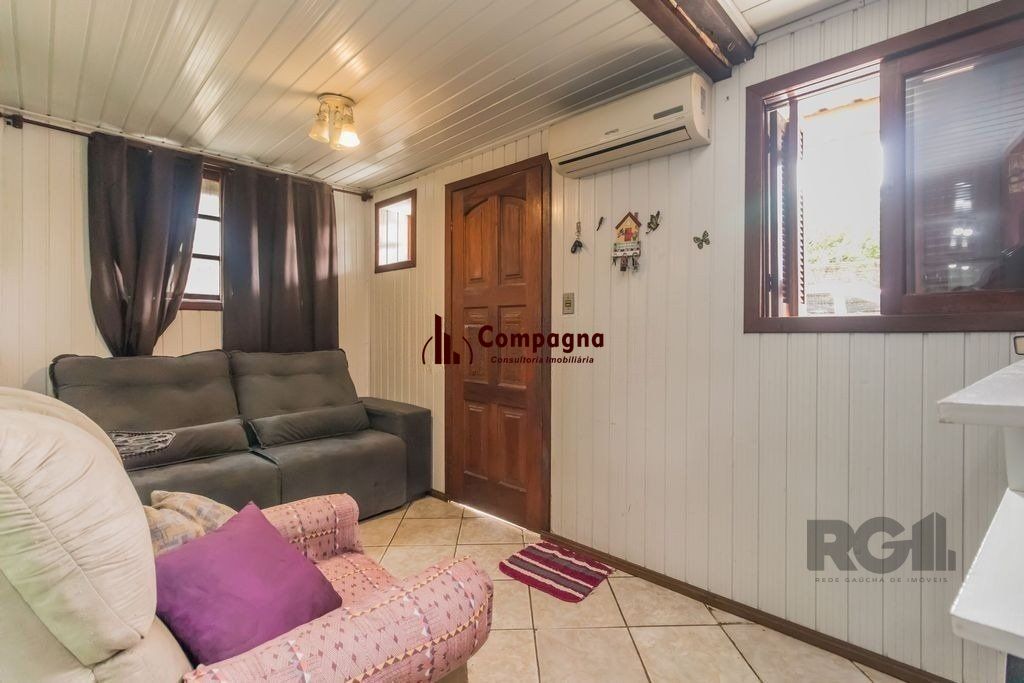 Casa de 4 dormitórios,  no bairro Vila Jardim