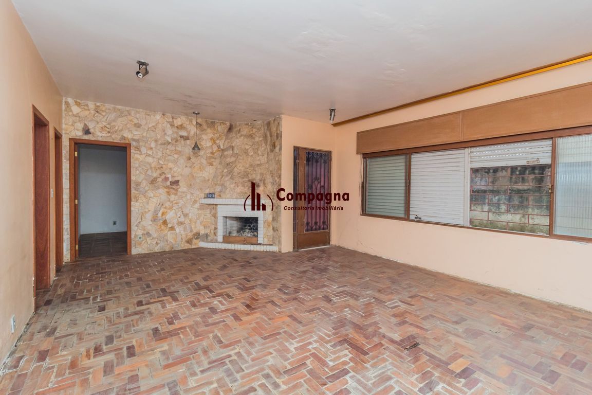 Casa de 4 dormitorios à venda Avenida Tramandaí, Ipanema - Porto Alegre