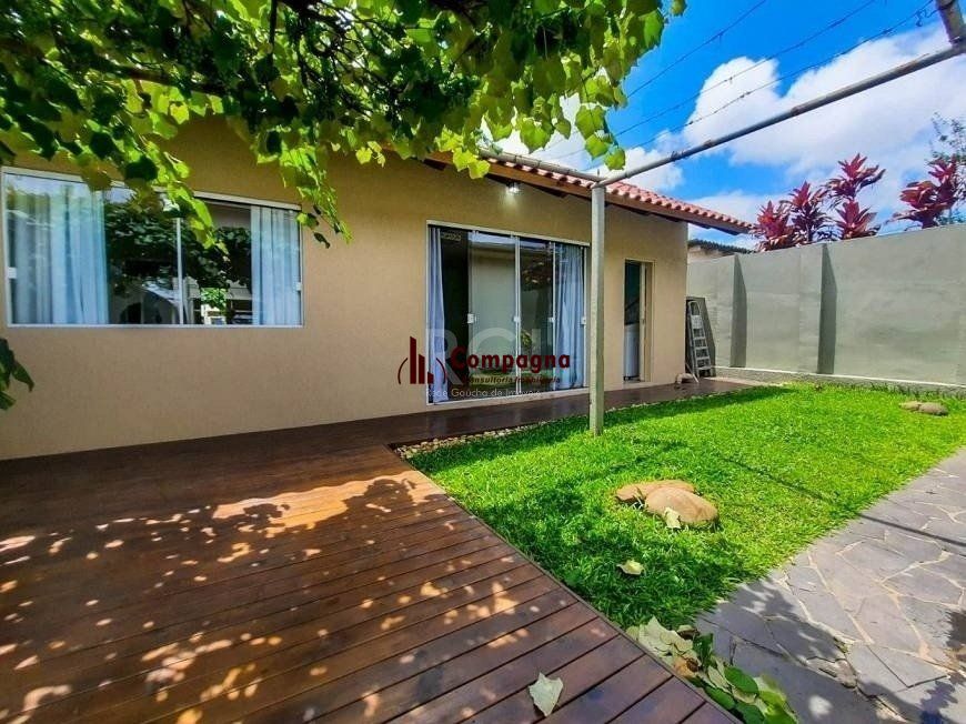 Excelente casa com 3 dormitórios e 3 vagas de garagem — foto 3