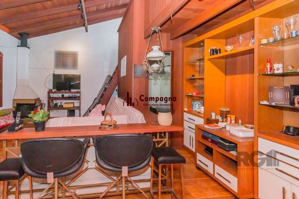 Casa de 2 dormitórios, no bairro Bom Jesus — foto 5