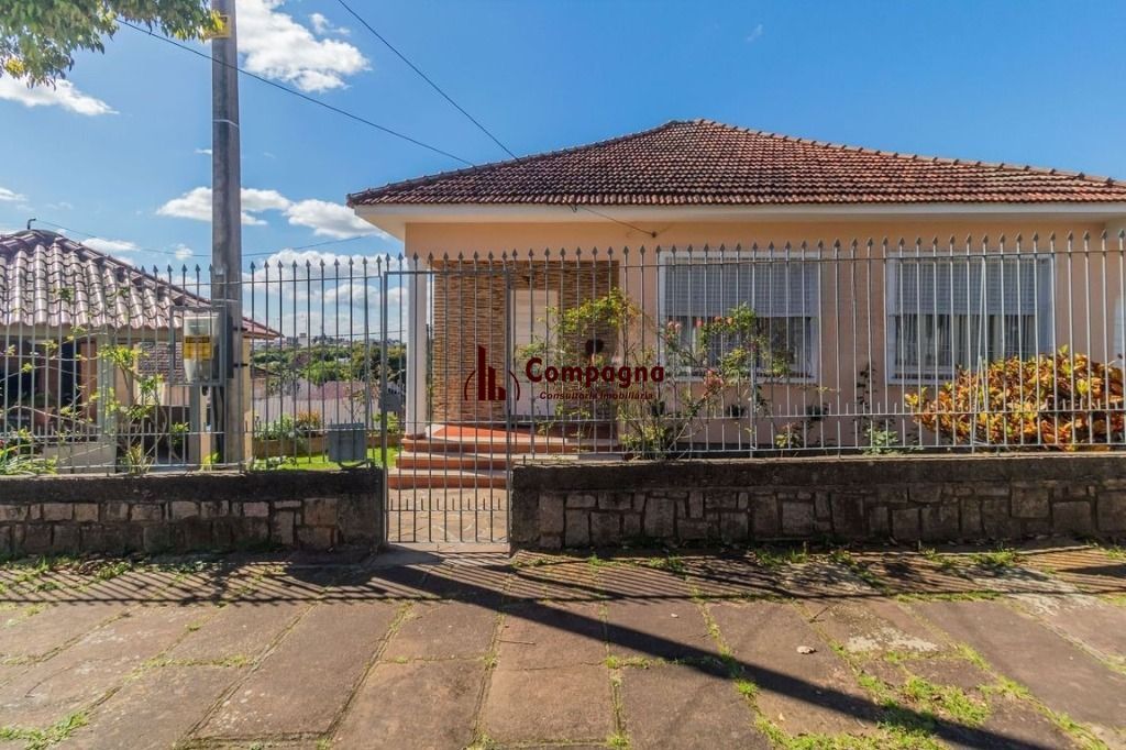 Casa de 3 Dormitório(s) Bairro Jardim Itu - Porto Alegre — foto 2