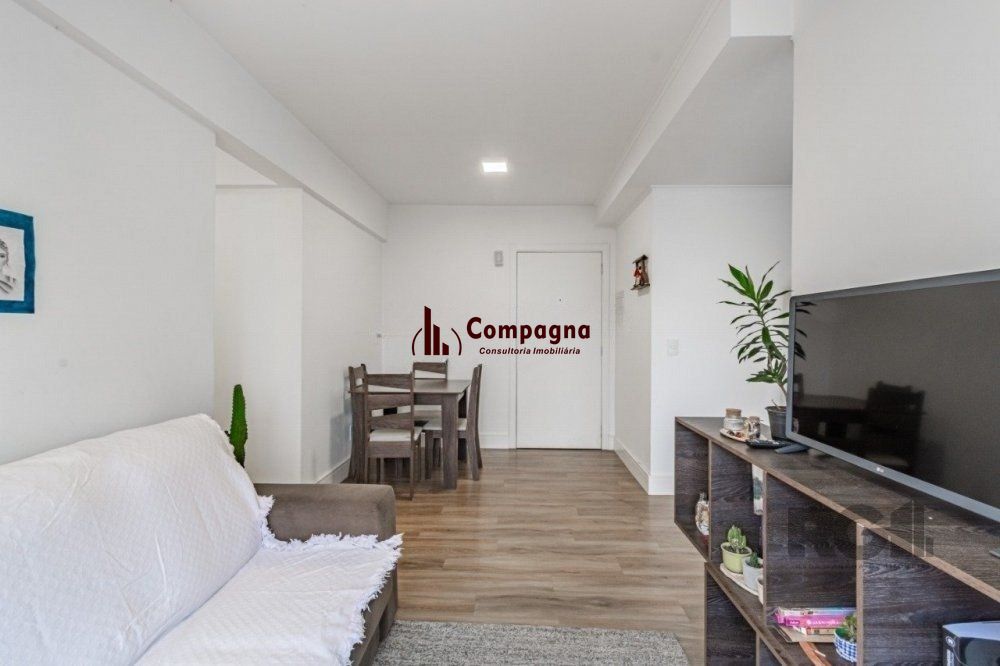 Apartamento 50m² - 2 dormitórios e 1 vaga no bairro Partenon — foto 3