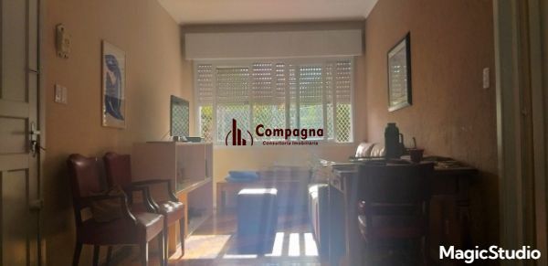 Apartamento 02 dormitórios, de frente Menino Deus — foto 3