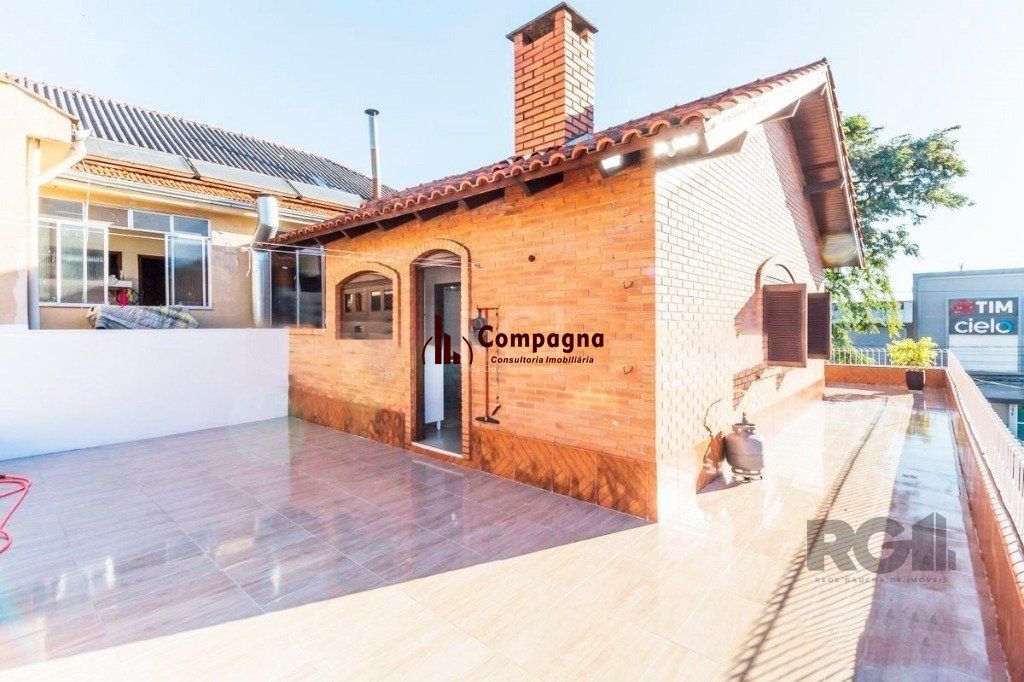 Casa de 266m² - 5 dormitórios, 5 vagas no bairro São João — foto 4