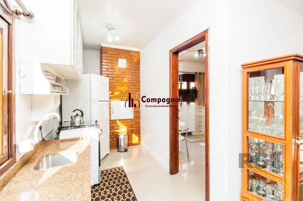Casa de 266m² - 5 dormitórios, 5 vagas no bairro São João — foto 5
