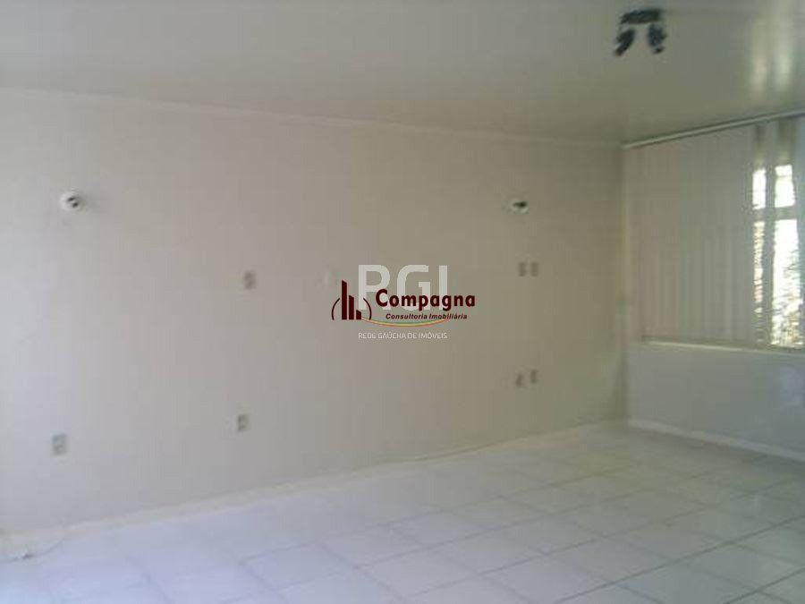 Casa para Venda - 250m², 3 dormitórios, 2 vagas - Petrópolis — foto 5