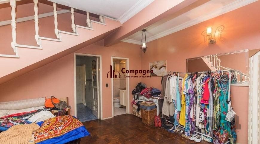 Casa 250m² - 5 dormitórios, 2 suítes e 4 vagas no bairro Santa Maria Goretti — foto 4