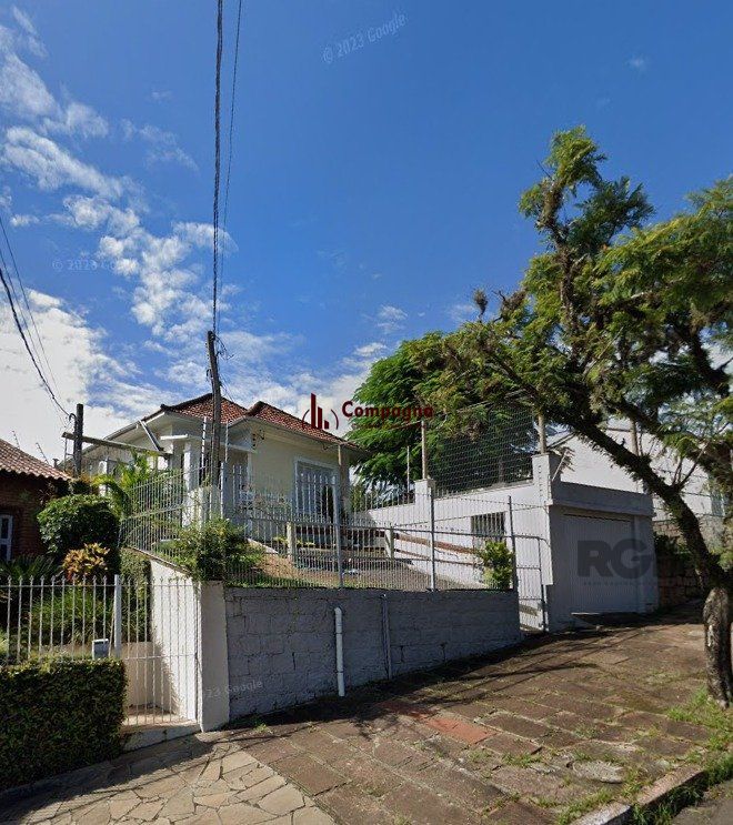 Casa 3 Dormitório(s) Bairro Teresópolis