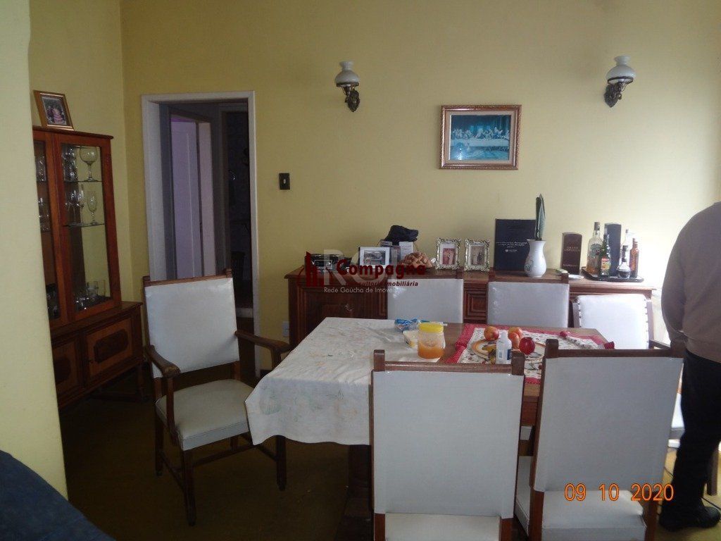 Casa para Venda - 250m², 3 dormitórios,  - Medianeira — foto 5