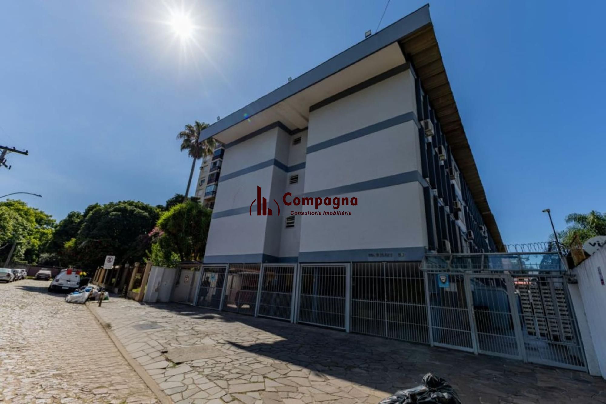 Apartamento de 2 dormitorios à venda em Glória, Porto Alegre.