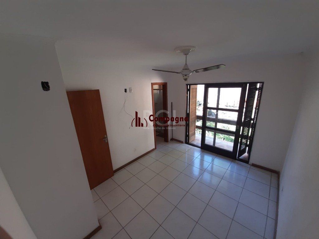 Casa para Venda - 122m², 5 dormitórios, sendo 2 suites, 2 vagas - Teresópolis — foto 3