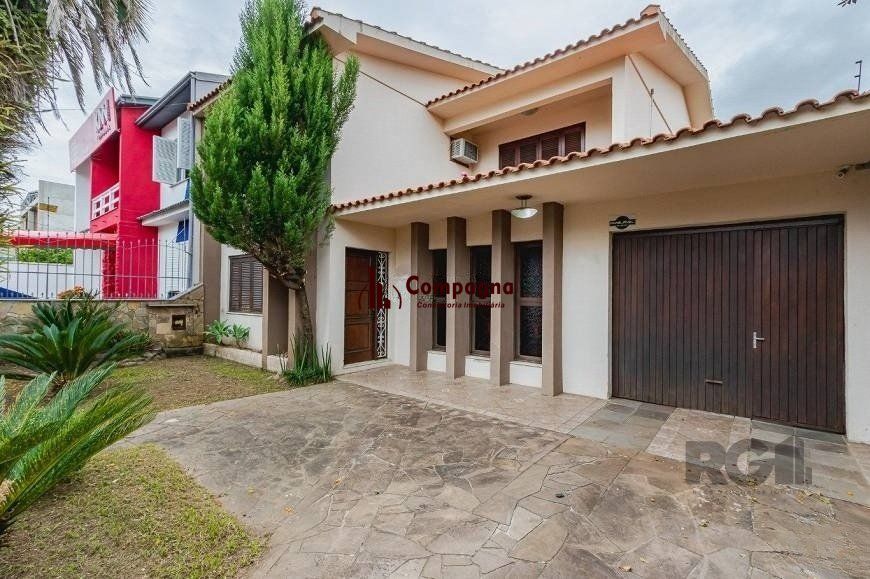 Casa à Venda no bairro Marechal Rondon em Canoas