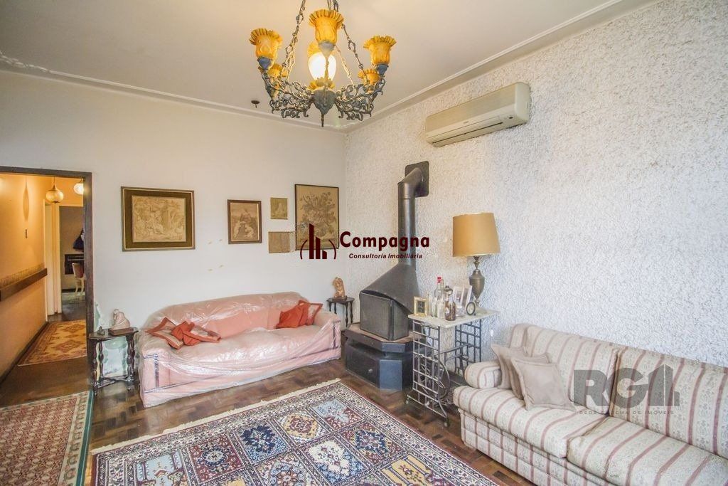Casa de 4 dormitórios, bairro Santa Tereza — foto 3
