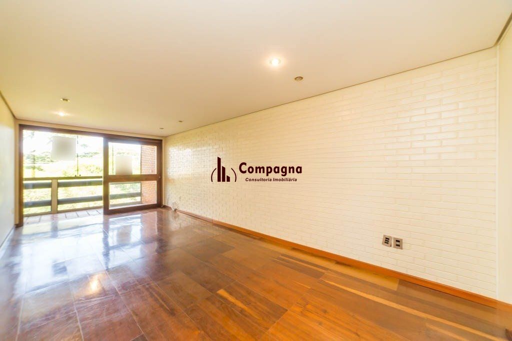 Apartamento de 3 dormitórios à venda no Bairro Auxiliadora, Porto Alegre. — foto 2