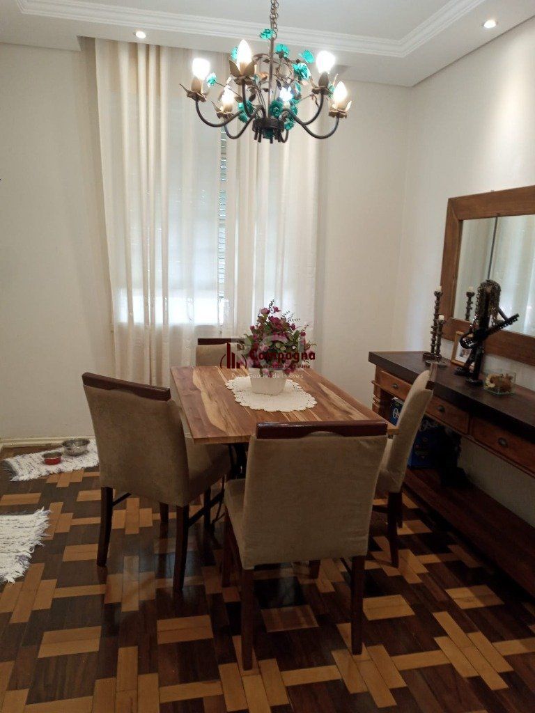 Casa para Venda - 384m², 3 dormitórios, sendo 1 suites, 3 vagas - Teresópolis — foto 3