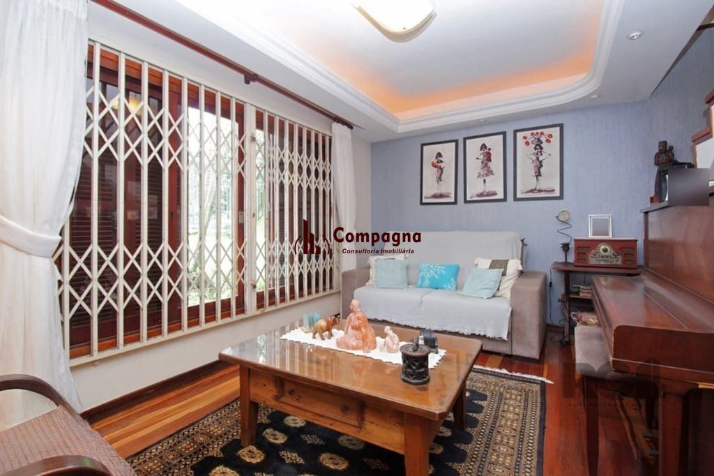 Casa de 275m² - 3 dormitórios e 3 vagas no bairro Coronel Aparício Borges — foto 3