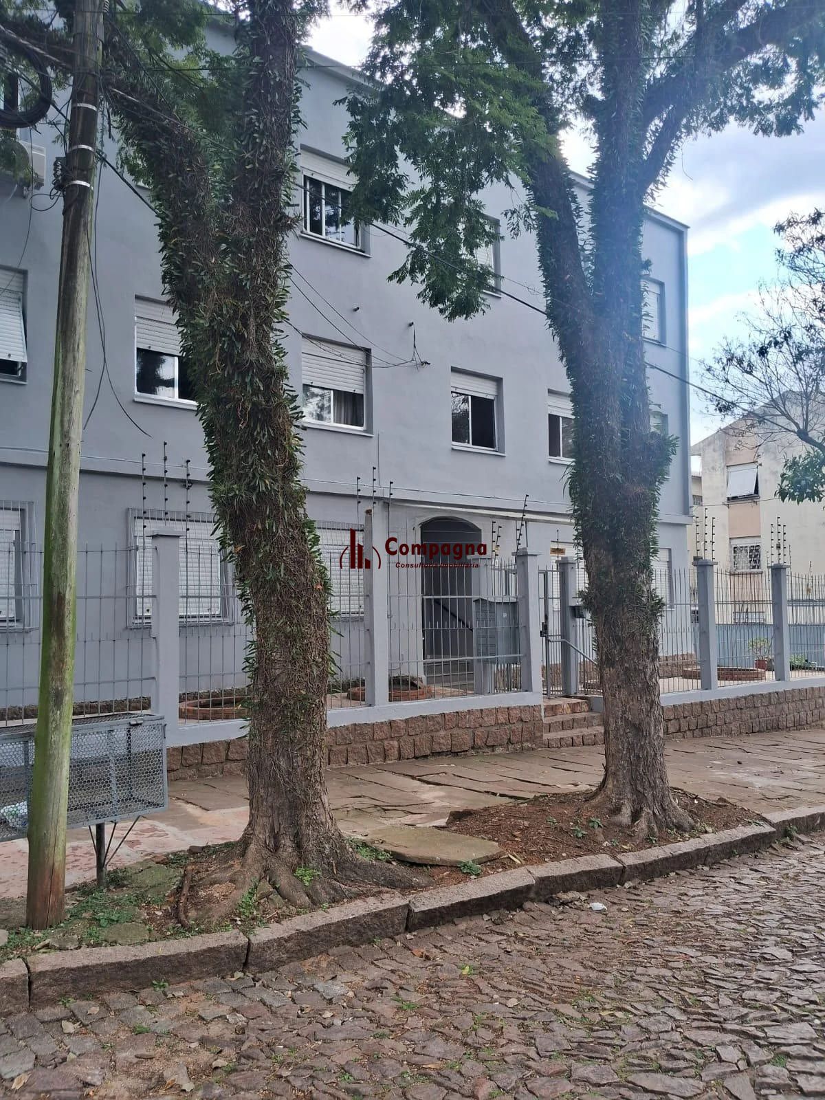 Apartamento de 2 dormitórios no Bairro São Sebastião, Porto Alegre