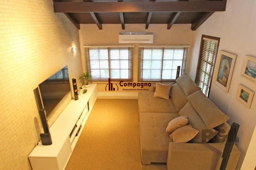 Casa 245m² - 3 dormitórios, 4 vagas no bairro Cavalhada — foto 3