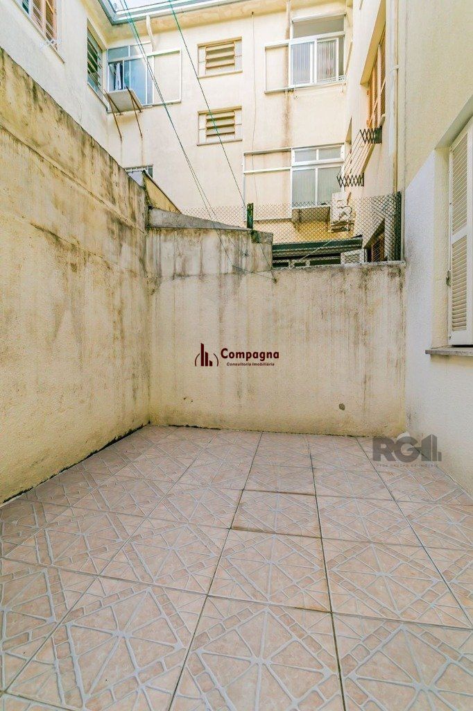 Apartamento térreo 67m² - 2 dormitórios e 1 vaga no bairro Higienópolis — foto 4