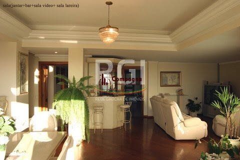 Casa para Venda - 485m², 3 dormitórios, sendo 1 suites, 4 vagas - Teresópolis — foto 3