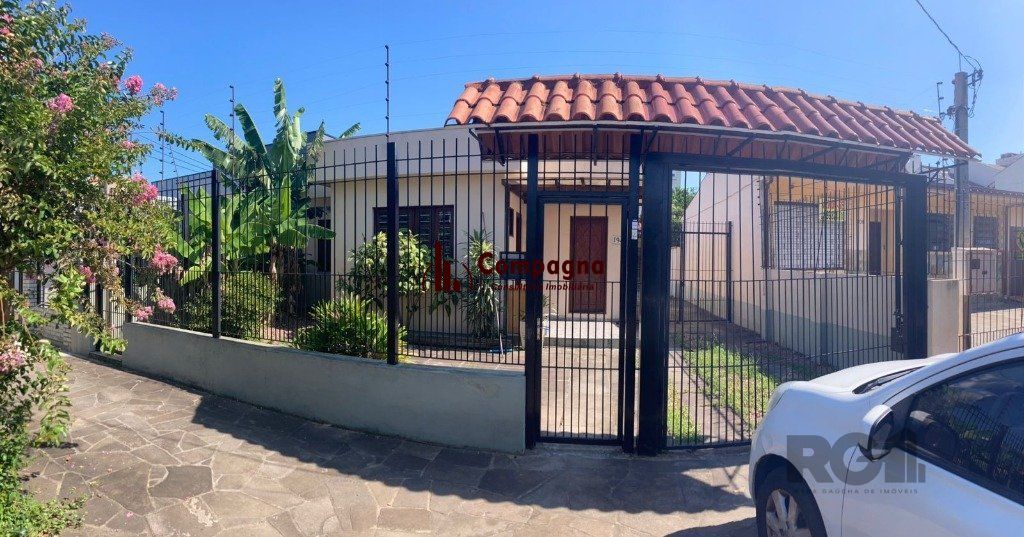 Casa de 2 dormitórios no bairro Jardim Itu