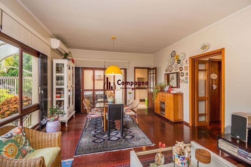 Casa 279m² - 4 dormitórios, 3 vagas no bairro Santa Tereza — foto 4