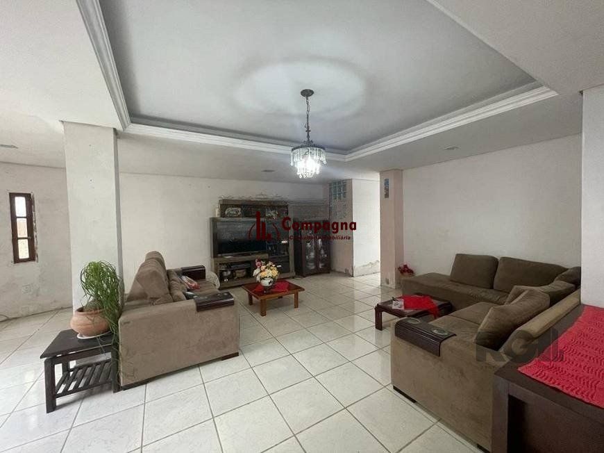 Casa de 4 dormitórios, bairro Ipanema