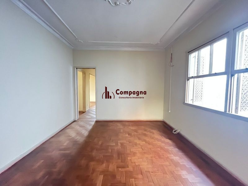 Casa 4 dormitórios no bairro Rio Branco em Porto Alegre para Alugar — foto 3