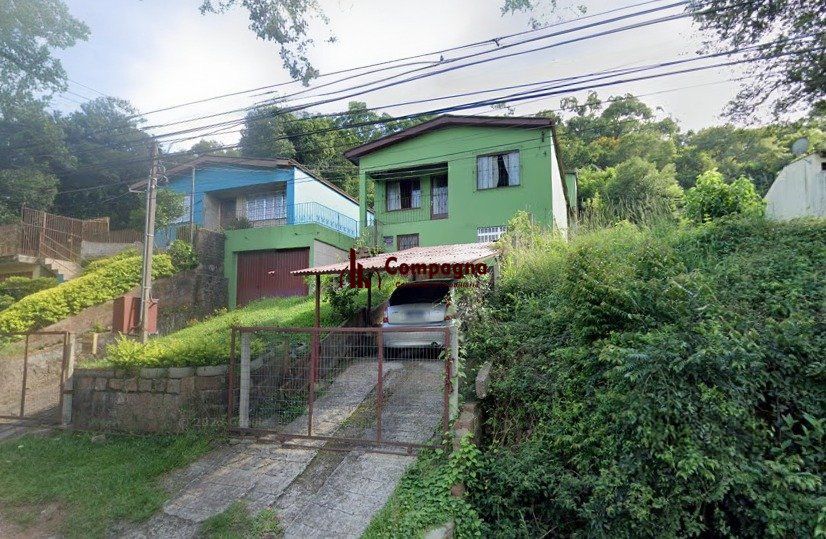 Casa 280m² - 5 dormitórios, 4 banheiros, 2 vagas no bairro Cascata