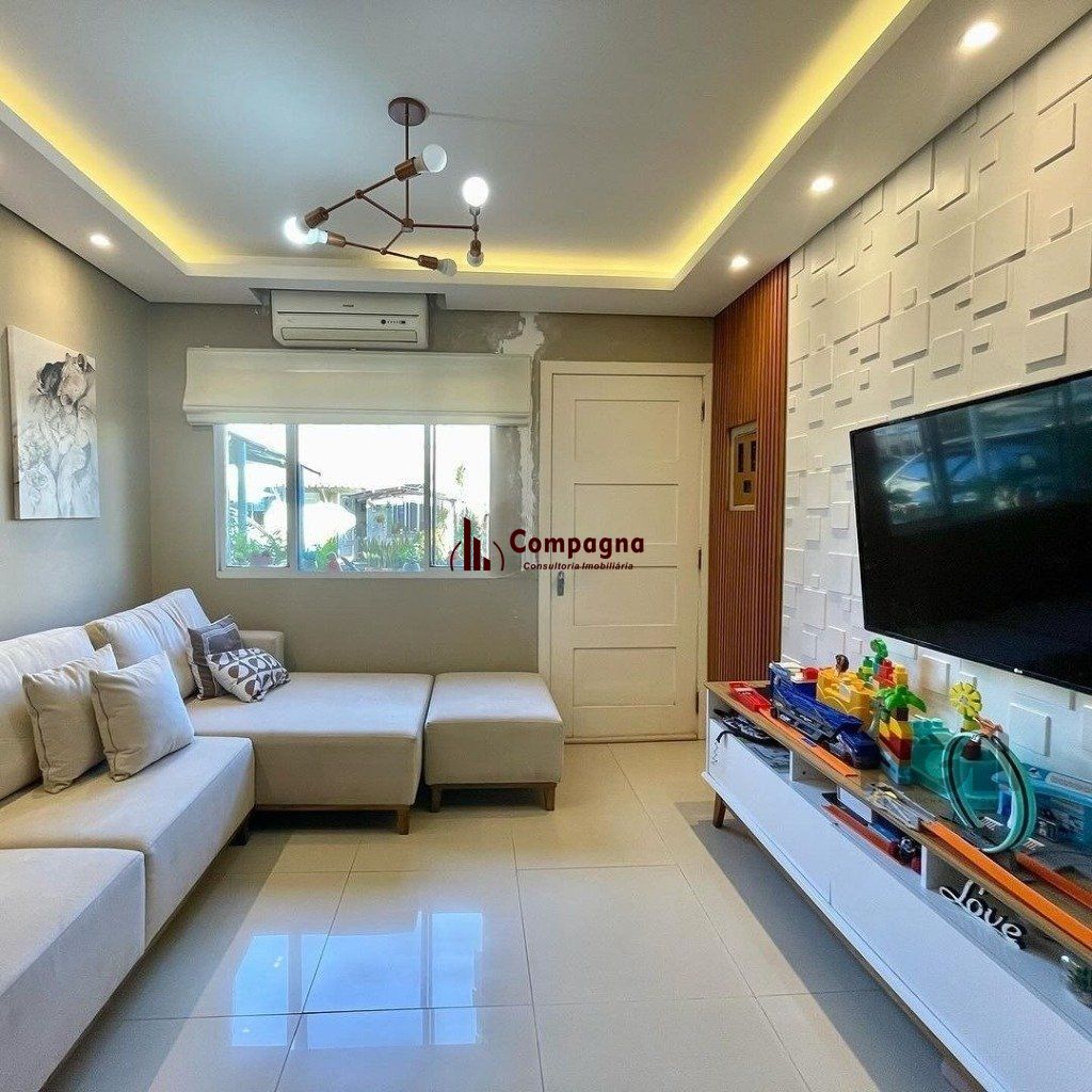 Casa em condomínio fechado - 70m², 2 dormitórios, 1 vaga de garagem no bairro Humaitá — foto 2