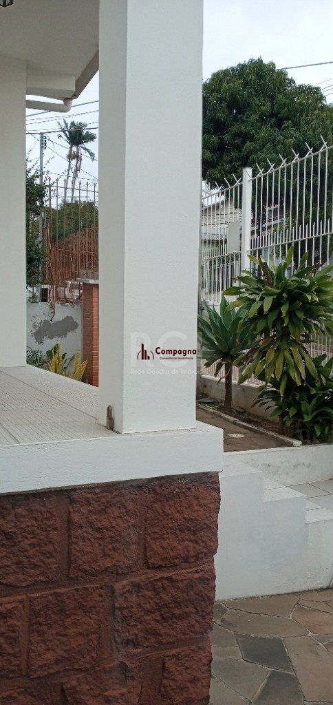 Casa para Venda - 95m², 2 dormitórios, 3 vagas - Teresópolis — foto 4