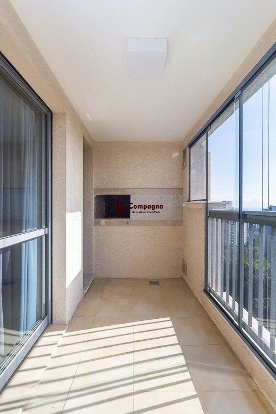 Apartamento de 1 dormitório à venda no Bairro Três Figueiras - Porto Alegre — foto 5