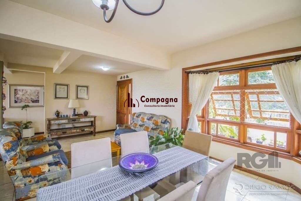 Casa 4 quartos à venda, 222m², Medianeira - Porto Alegre — foto 2
