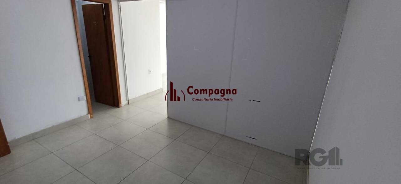 Sala em andar alto na região central. — foto 3